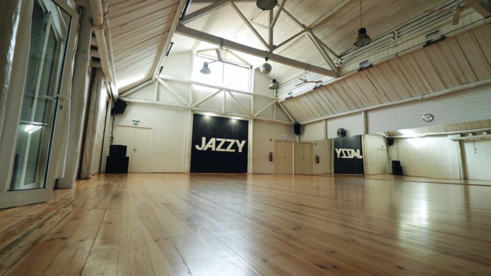 Estúdio 1 — Jazzy Santos